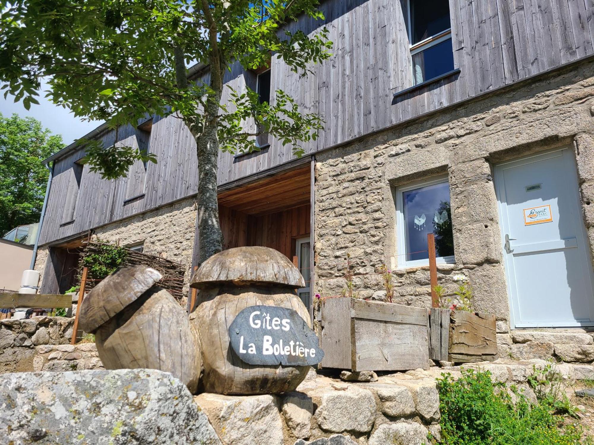 Gites La Boletiere Saint-Étienne-du-Valdonnez Exterior foto